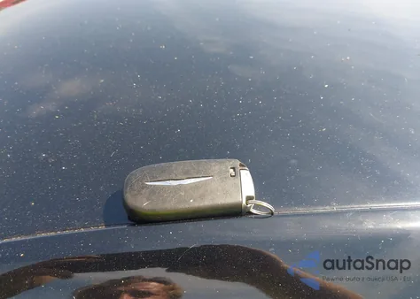 2019 Chrysler 300 Touring z USA, uszkodzony, nr VIN 2C3CCAAG0KH613471